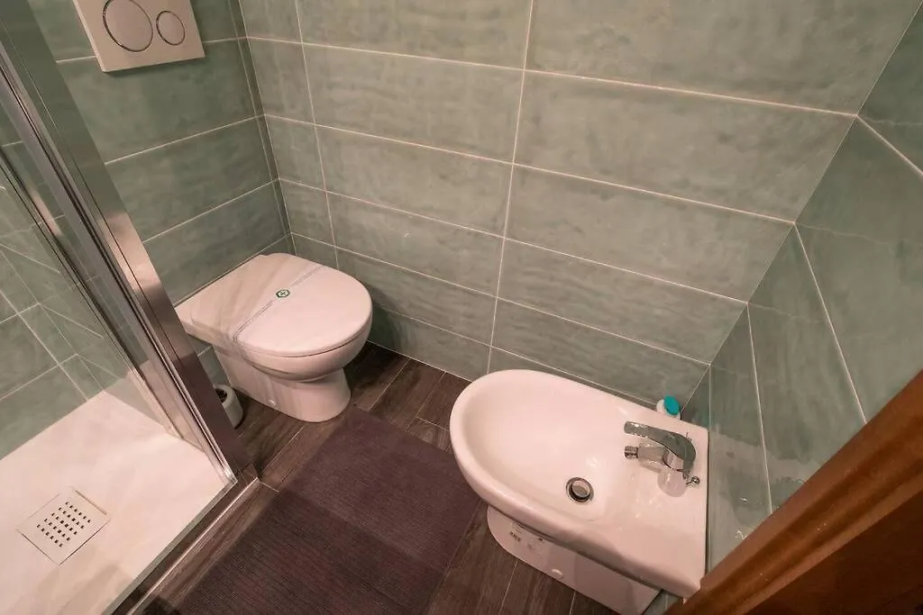 Alice'S Guest Parking & Wi-Fi Apartment Pisa
