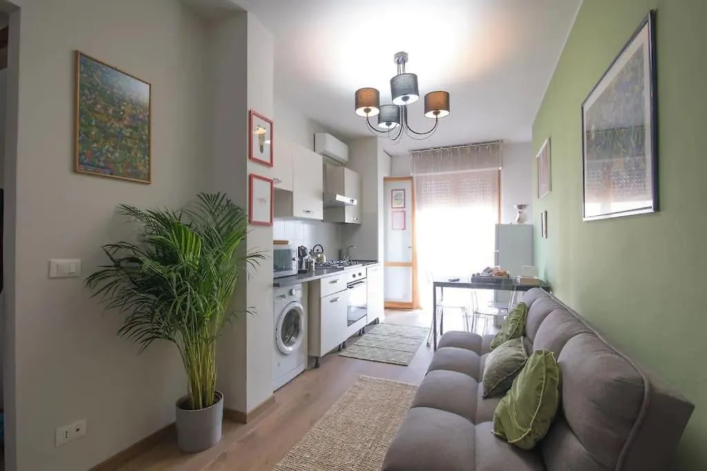 Alice'S Guest Parking & Wi-Fi Apartment Pisa 0*,  Italy